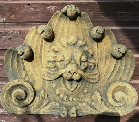 Classical Lion Fountain Mask