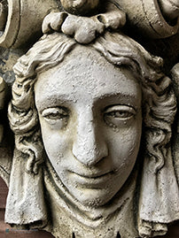 Parisien Mascaron