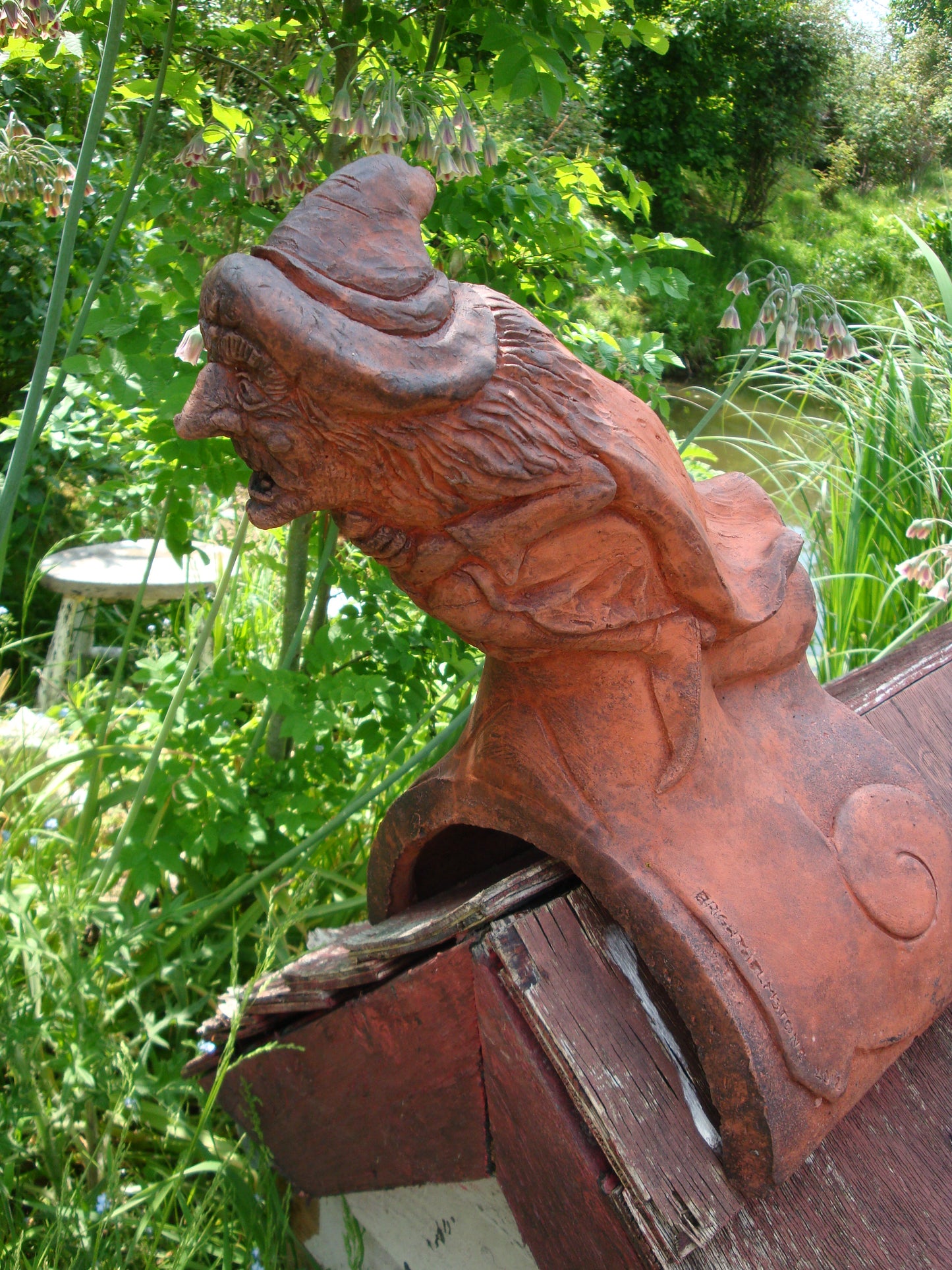 Witch Half Round Roof Finial