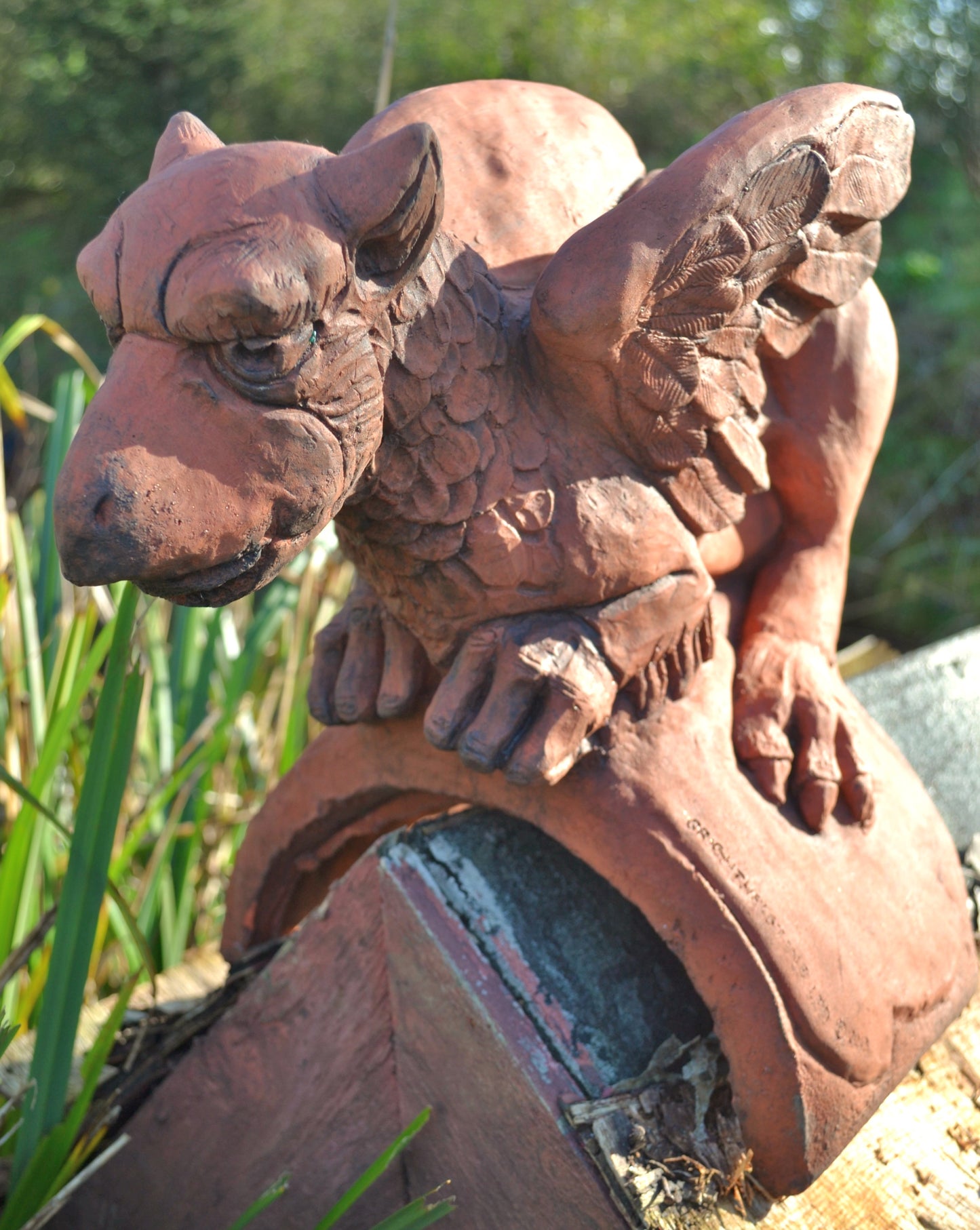 Griffin Large Half Round Roof Finial