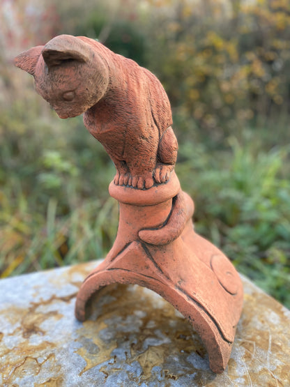 Curious Cat Half Round Roof Finial