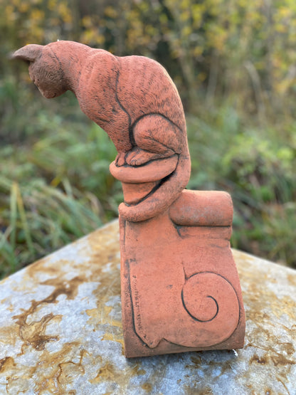 Curious Cat Half Round Roof Finial