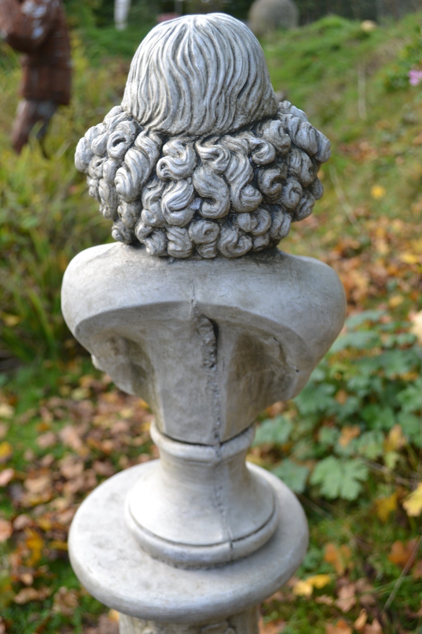 Minnie Bust