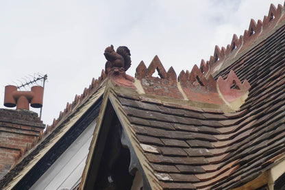 Squirrel Angled Roof Finial