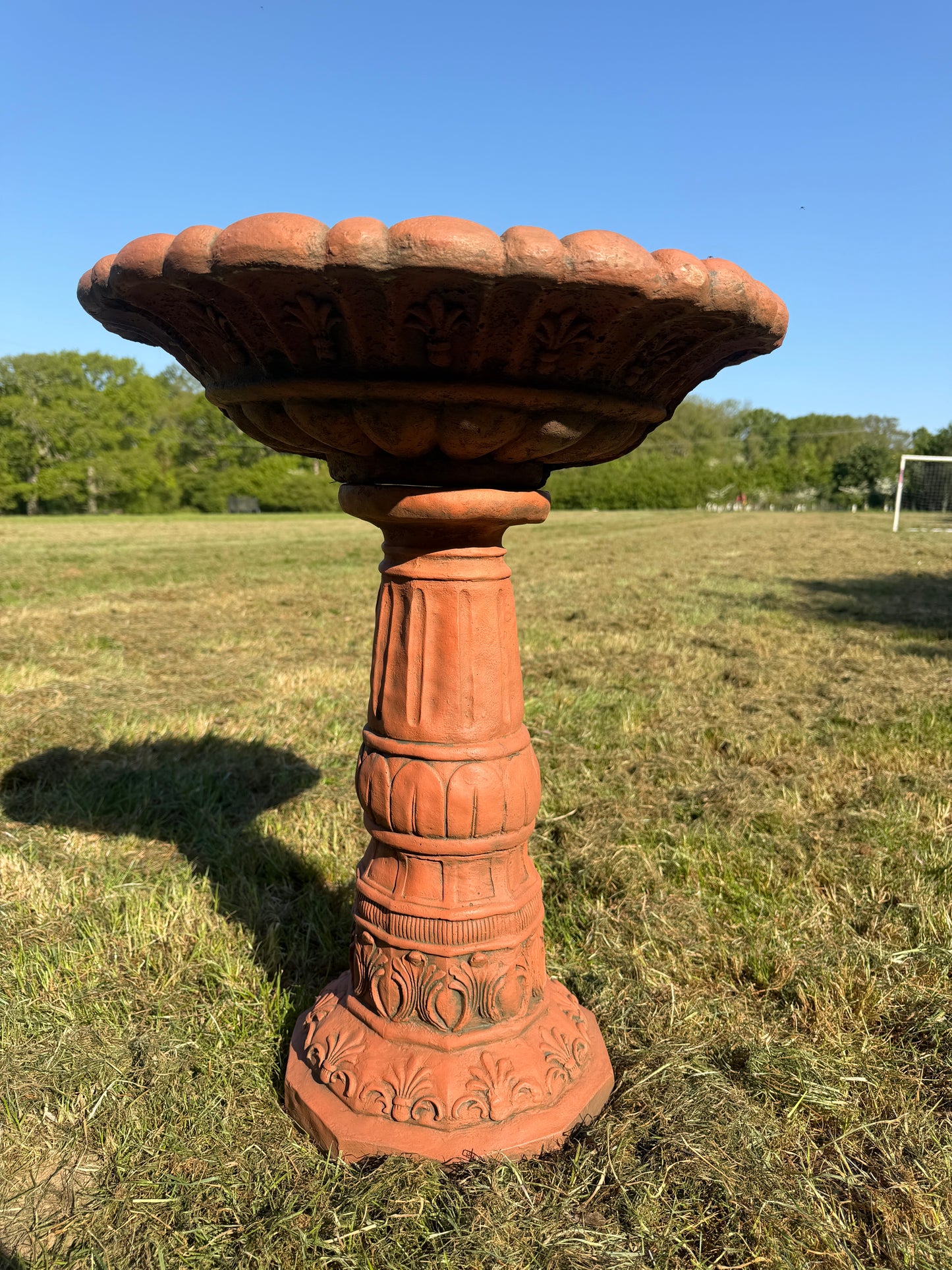 Large Fleur De Lys Bird Bath