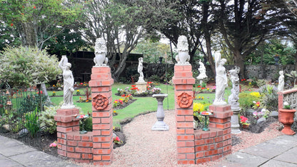 Tudor Rose Square Decorative Brick