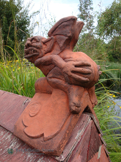 Mooning Gargoyle Angled Roof Finial