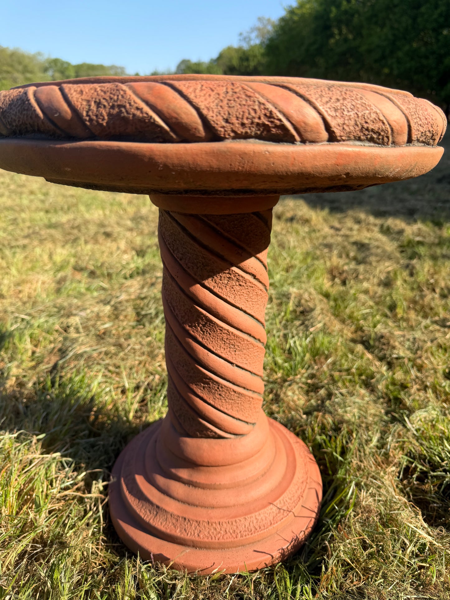 Rope Twist Bird Bath