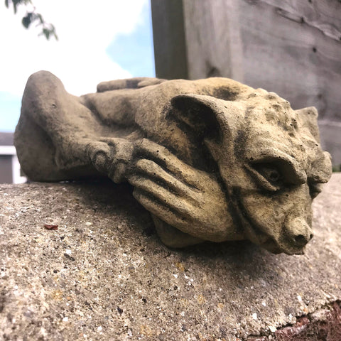 Shelf Gargoyle