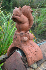 Squirrel Half Round Roof Finial