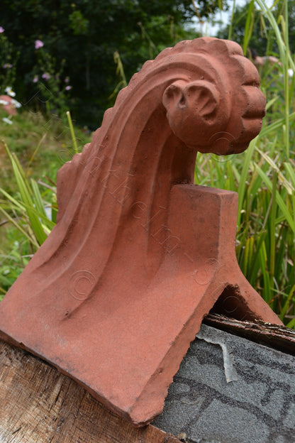 Wave Angled Roof Finial